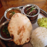 シバカリーワラ - スペシャル3種、ライス大盛りだー