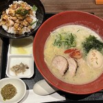 麺や いま村 - 鶏煮干しらぁめん塩　生海苔・辛肉みそトッピング　炭焼き鶏チャーシューご飯　