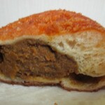 とよしまベーカリー - 大辛カレーパン（断面）