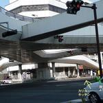 カリカキッチン - 川崎区役所前の歩道橋の近くにカリカキッチン。