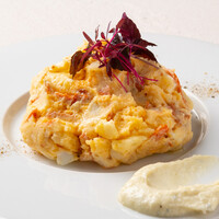 ワインに合う　燻製玉子のポテトサラダ　ゴルゴンゾーラ添え