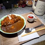ほびーい喫茶店 - 生タマカツカレー