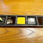 くしあげ 串亭 - 左から酢橘、出汁割、辛子ピーナッツバターソース、塩、ソース