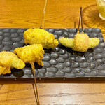 くしあげ 串亭 - 「スナップエンドウのベーコン巻き」と「鯛巻きの豚肉」