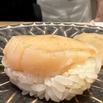 立ち食い鮨極 - ホタテ