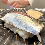 立ち食い鮨極 - コハダ