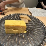 立ち食い鮨極 - 出し巻き玉子