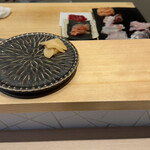 立ち食い鮨極 - カウンター