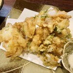 宵ノねこ - 海老と新玉ねぎのかき揚げ