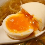 Ramen Rouge - 味玉は、とろとろ