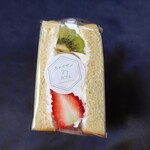 カメイサンのカフェ - ミックスフルーツサンド