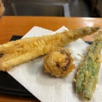 아키야 - 활아나고 470엔  페코다마 180엔  인겐 180엔