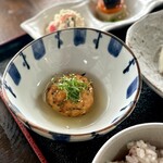 お豆ふ処うめだ屋 - 自家製 がんもどき