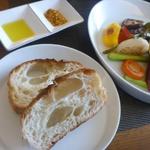 ブーランジェリー・フリアンド - オリーブオイルとデュカで頂きました。