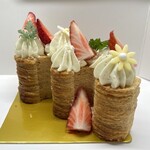 ザ・ペニンシュラ ブティック＆カフェ - ストロベリー ミルフイユ