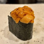 鮨 龍次郎 - 馬糞雲丹