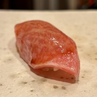 鮨 龍次郎 - 名刺代わりの中トロ