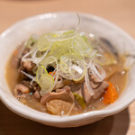 やきとん たまや商店 - もつ煮