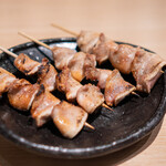 やきとん たまや商店 - なんこつ