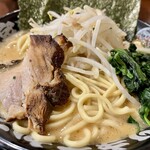 横浜家系ラーメン 辻田家 石橋店 - 