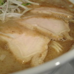 カシムラ - 鶏チャーシューが3枚。