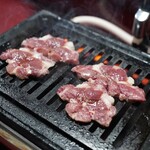 焼肉幸泉 - タンすじ
