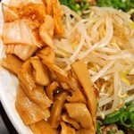 Hakata Kko - 焼豚盛合せ（並）　キムチ、メンマ、もやし付き