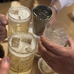 すし居酒屋 すすむ - 乾杯です。