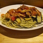 T’ｓ - ナスの生トマトかけジェノベーゼパスタ