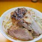 ラーメンエース - 期間限定 味噌ラーメン ニンニク少し、焦がしアブラ