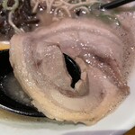 二代目けんのすけ 天神本店 - チャーシューはイマイチ