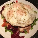 ワンアンドオンリー - 大盛りのチキンサラダ