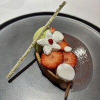 ラール・エ・ラ・マニエール - いちご、ココナッツ、パンダンリーフ