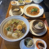 正宗広東私房菜サワダ 梅田エスト店 -  正宗広東私房菜サワダ 梅田エスト店 -