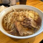 時は豚なり - 豚ラーメン(200g/野菜少な目/ニンニクアブラ普通)900円+小ライス100円=1000円