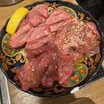 虎ノ門 肉と日本酒 - 