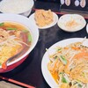 中華料理 龍華楼 - ニラとホルモン炒め