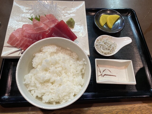 Kissa M Aratame Maguro no M photo 3