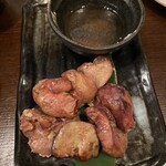 笑酒屋 極限流 祖師谷支部 - コースの一部、白レバー焼き。