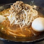 つけめん・らーめん 菊野屋 - 二段仕込み担々麺にモヤシと味玉トッピング