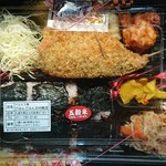 べんとう家 ごはんごはん - 料理写真:あじフライのり弁 ¥780