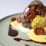 La Villa LUPICIA Restaurant - 黒毛和牛炭焼きハンバーグ