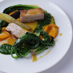 La Villa LUPICIA Restaurant - 豚バラ肉の低温長時間料理　春堀人参添え　花山椒香るスパイシーソース
