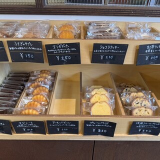 シフォンケーキ&焼き菓子 ビスキット_1