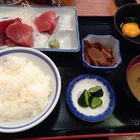 浅草 魚料理 遠州屋 - まぐろぶつ定食  土曜日は日替わり扱いになるため@700円