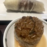 中華美食 心勇 - 中華餅米の副菜も煮汁が濃ゆく滲みた
      チマキのようで非常に旨い