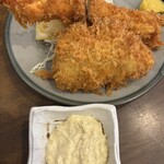 巣鴨ときわ食堂 - エビフライ＆アジフライと自家製タルタルソース