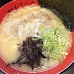 麺屋もりひろ  - 愛知でとんこつ一位の店。
期待して行ったけど普通。
店員のサービスも悪い。

もういかない。