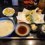 そば酒楽　実平 - 料理写真:天ぷらセット