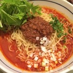 Dandantei - 暑い中激辛坦々麺を食べて汗を流すと食も立派な燃焼運動だと思い知る。
      
      坦々麺ならまずここ。
      
      美味い・辛い・痺れます♪( ´▽｀)